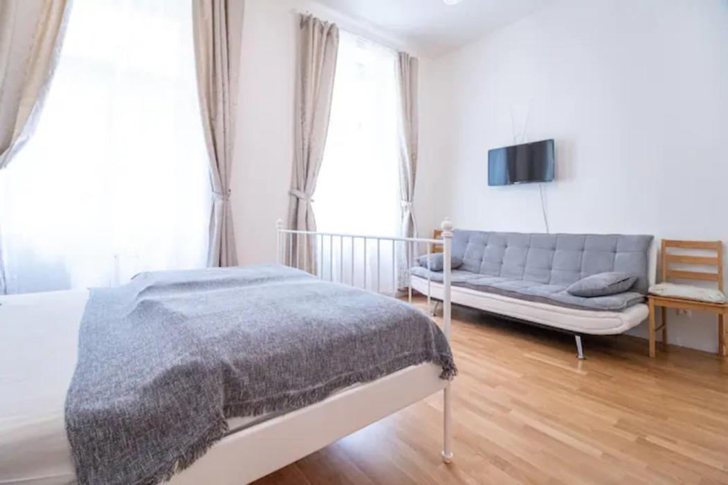 Favorite Apartment In The Center Of Prague 1 Exterior foto